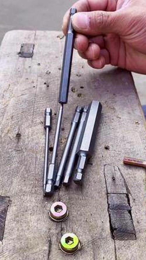 高(gao)效(xiao)率與高(gao)性能(neng) 現代五金工具(ju)的(de)實(shi)用價(jia)值(zhi)